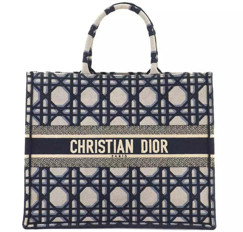 Christian Dior チェッカーパターン ビジネスバッグ　ラージsize Dior BlackWhite Checkered Embroidered Canvas Large Book Tote | eBay